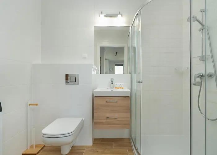 With 2 Bedrooms And Free Garage By Renters 아파트