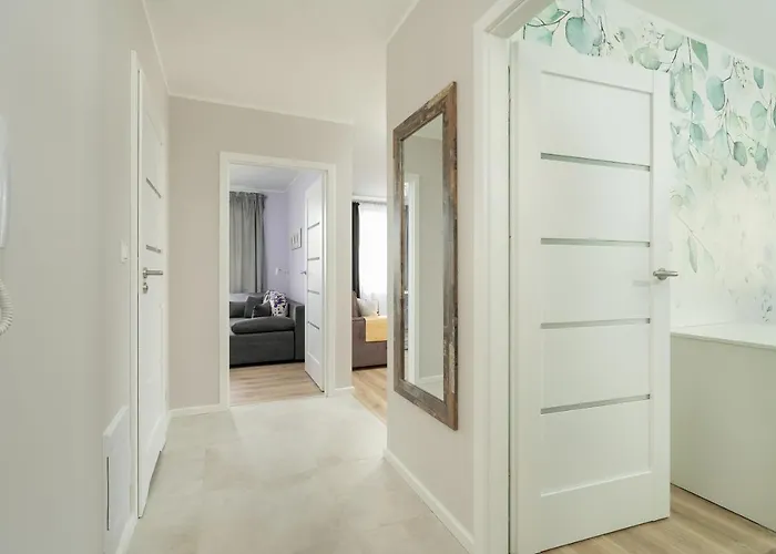 아파트 With 2 Bedrooms And Free Garage By Renters