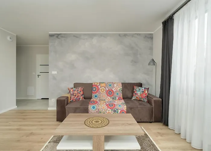 With 2 Bedrooms And Free Garage By Renters 아파트