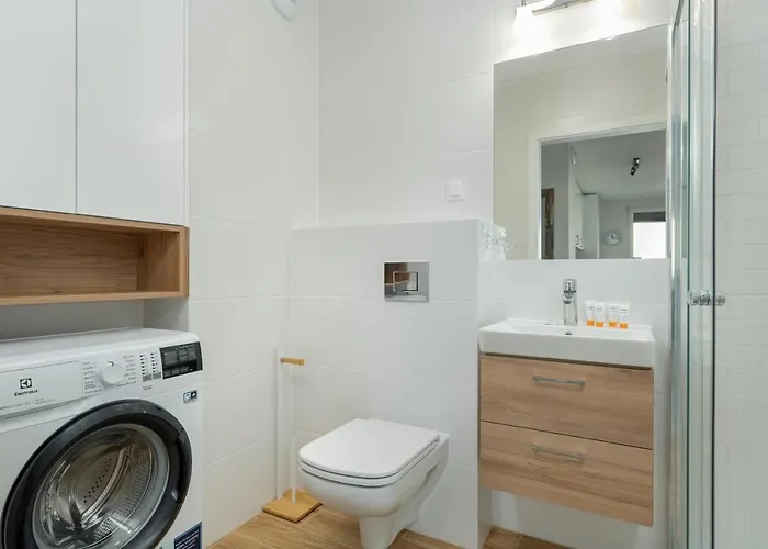 With 2 Bedrooms And Free Garage By Renters